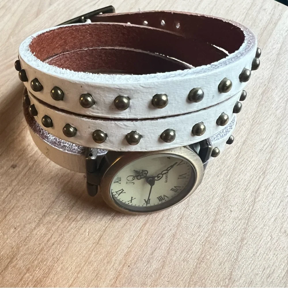 JQ ladies wrap bracelet fashion watch NEW BATTERY
